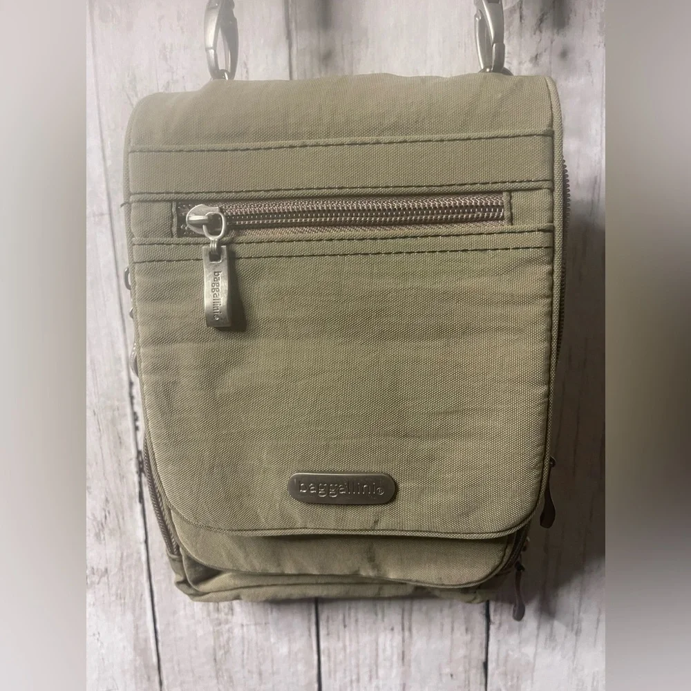 Baggallini | Bags | Baggallini Crossbody Bag Rfid Journey Multipocketed Tan Small | Poshmark Baggallini | Bags | Baggallini Crossbody Bag Rfid Journey Multipocketed Tan Small | Poshmark